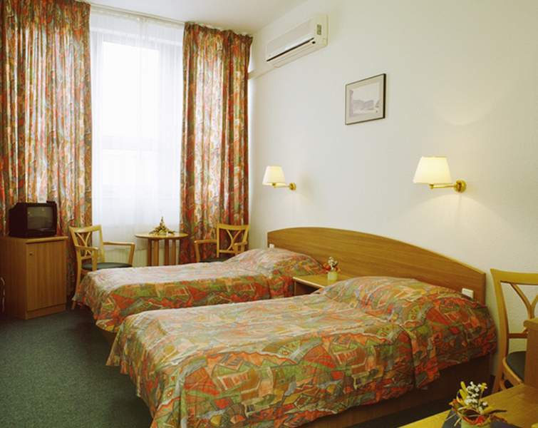 Hotel Eben บูดาเปสต์ ภายนอก รูปภาพ